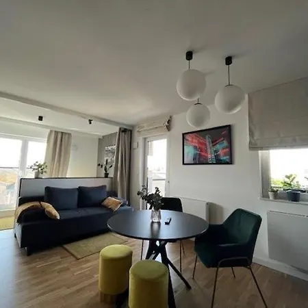 Halo Check In 24h Privat Parking * 弗罗茨瓦夫