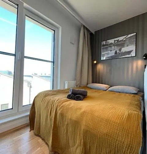 Halo Check In 24h Privat Parking