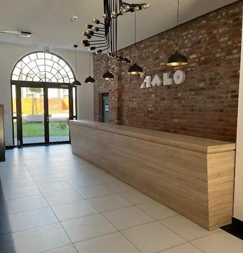 Halo Check In 24h Privat Parking * 弗罗茨瓦夫