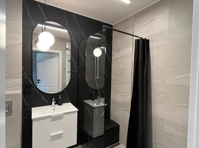 Halo Check In 24h Privat Parking *